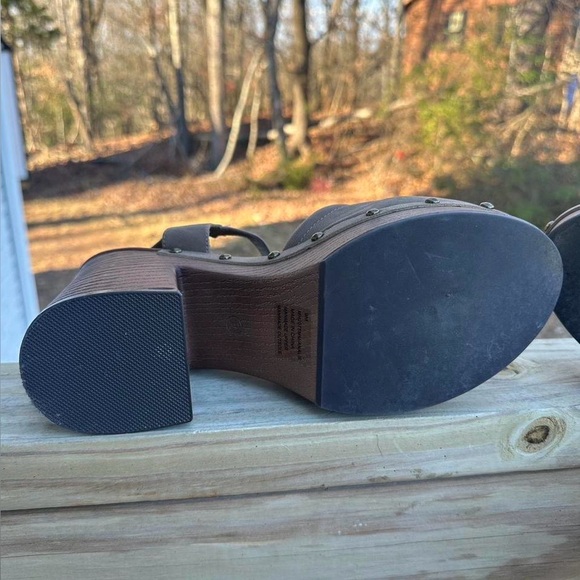 Brown Mia platform clogs - Picture 7 of 8